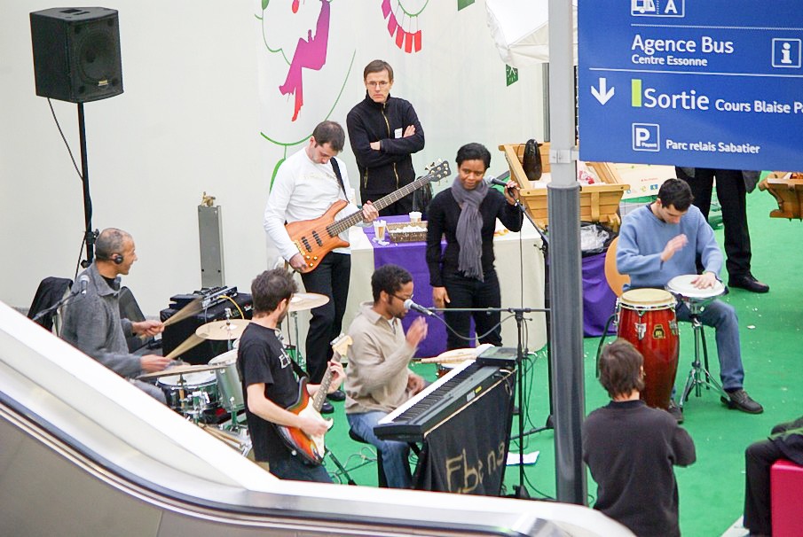 Evry Daily Photo - Concert Ebena Inauguration Gare Evry Centre 192.jpg